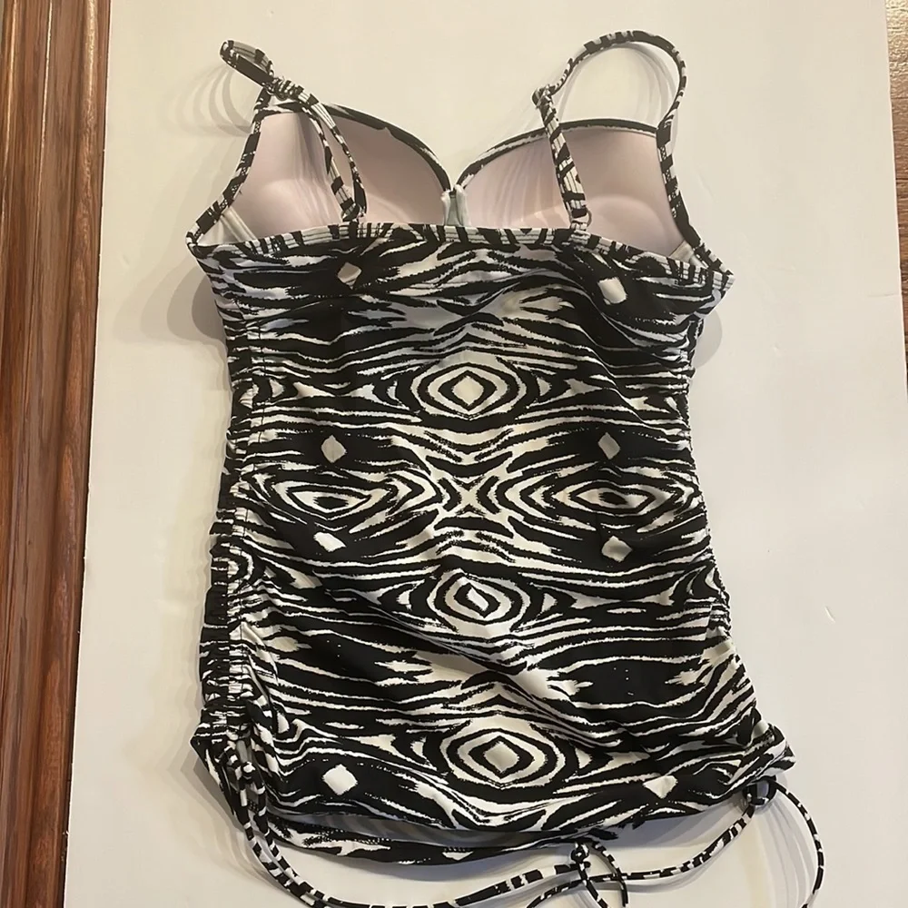 LOVE your ASSETS by Sara Blakey SPANX Tankini PUSH UP swim top black white Small